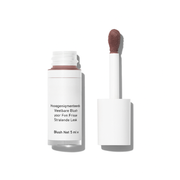 Long-Lasting Liquid Blush for Radiant, Dewy Complexion